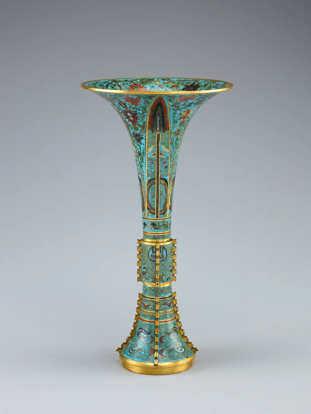 Vase shaped like an archaic gu — Wang Zifan